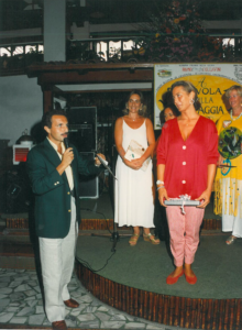 1994 - Forte dei Marmi, La Capannina - Alberto Mattei conduce la premiazione