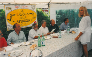 1994 - Forte dei Marmi, bagno Roma Levante - Riccardo Marasco, Enrico Ferri, Tony May, Giancarlo Aneri, Alessandro Vannucci e la concorrente Fiamma Breschi