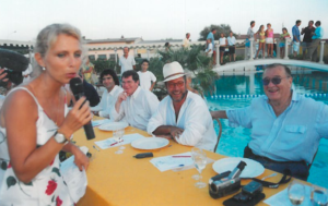 2000 – Forte dei Marmi, bagno Roma di Levante - Irene Thaon de Revel intervista la Giuria
